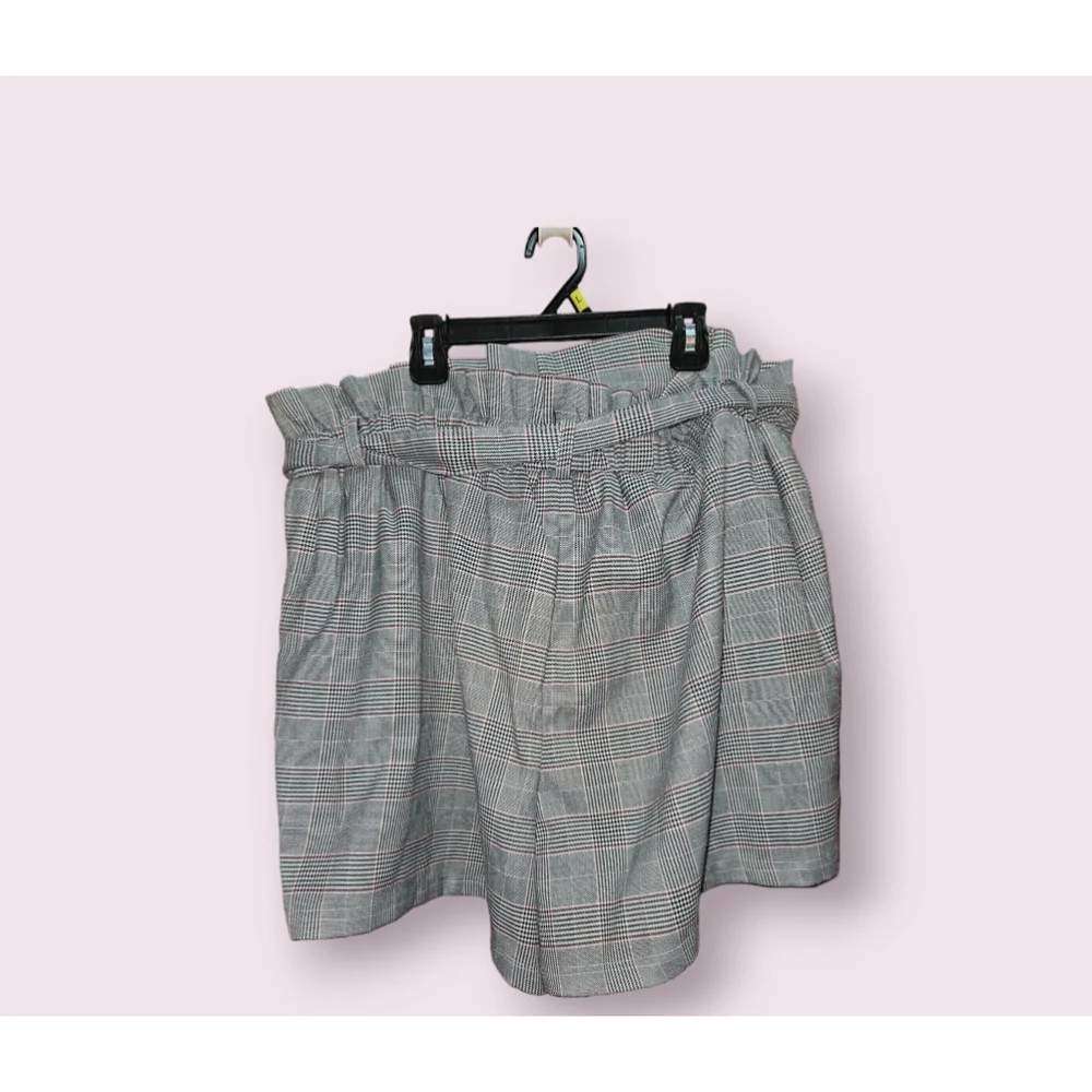 Forever 21 Skort Women's Size 3X Plaid Gray Red